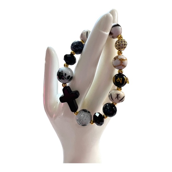 Black Cross Bracelet - Picture 3 of 4